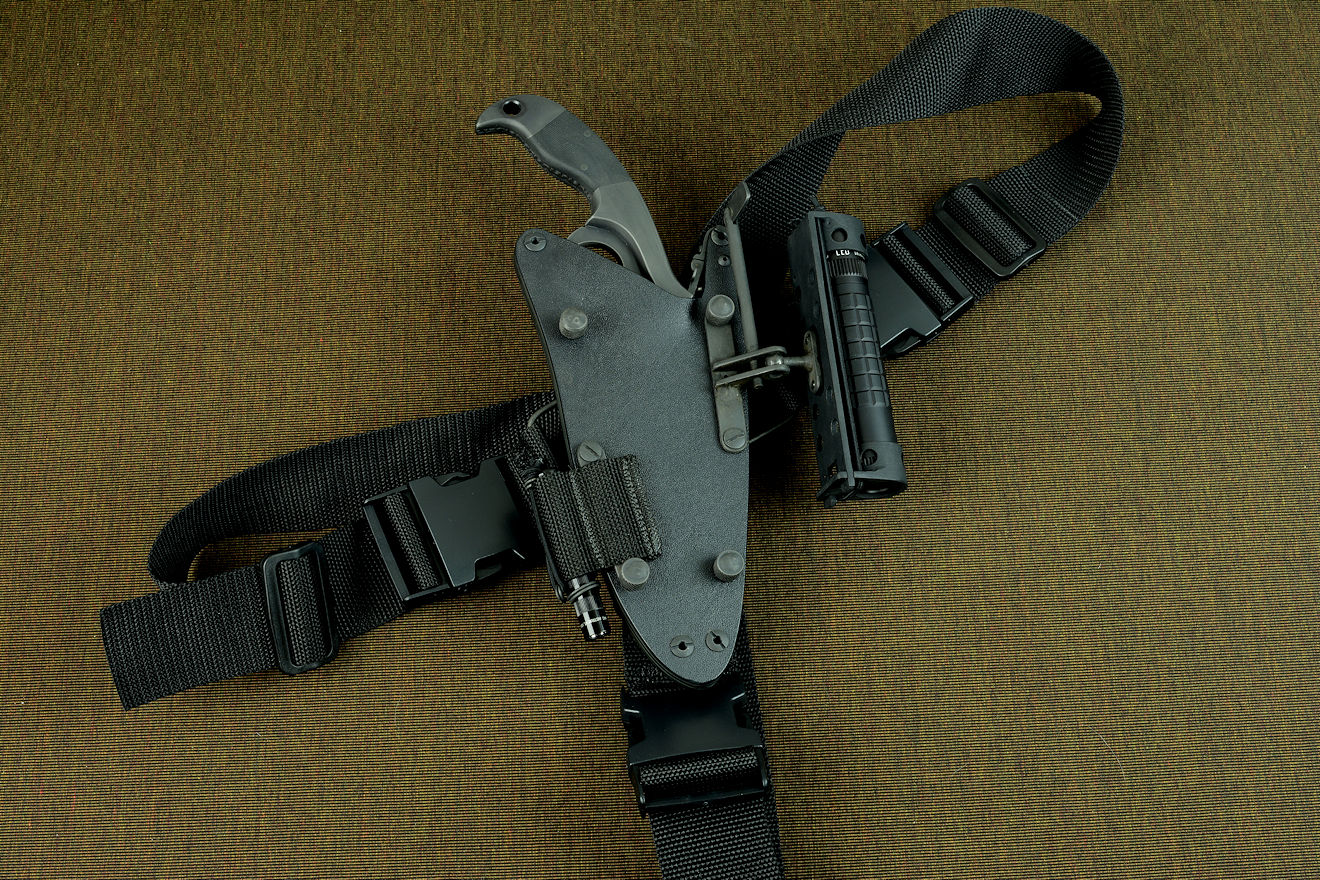 "Chronos" with complex lamp accessory setup and sternum harness modular wear system mounting