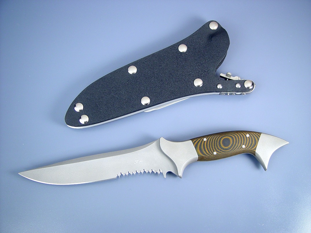 "Halius" obverse side view; tactical combat knife in 440c high chromium stainless steel blade, 304 stainless steel bolsters, Tiger Stripe G10 fiberglass-reinforced epoxy handle, locking kydex, aluminum, stainless steel combat sheath