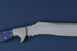 "Arcturus" reverse side view. Hammerhead serrations and razor keen cutting edge in high molybdenum stainless steel 