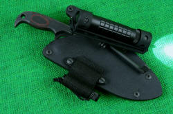 "Kairos" professional counterterrorism tactical knife, HULA flaslight orientation and illumination on LOW setting