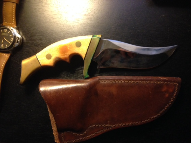 Ugly, corroded knife with bad sheath