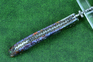 "Starling" fine handmade custom folding knife, liner and blade filework detail. Note differentially anodized blue and gold titanium liners and full fine filework throughout "Starling" fine handmade custom folding knife, liner and blade filework detail. Note differentially anodized blue and gold titanium liners and full fine filework throughout