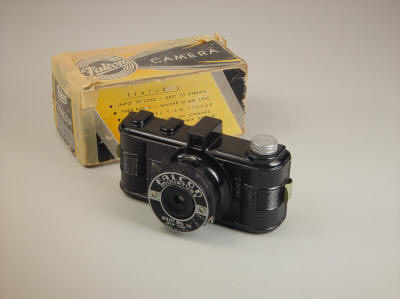 Utility Mfg. Co. Falcon Miniature Camera, c. 1939